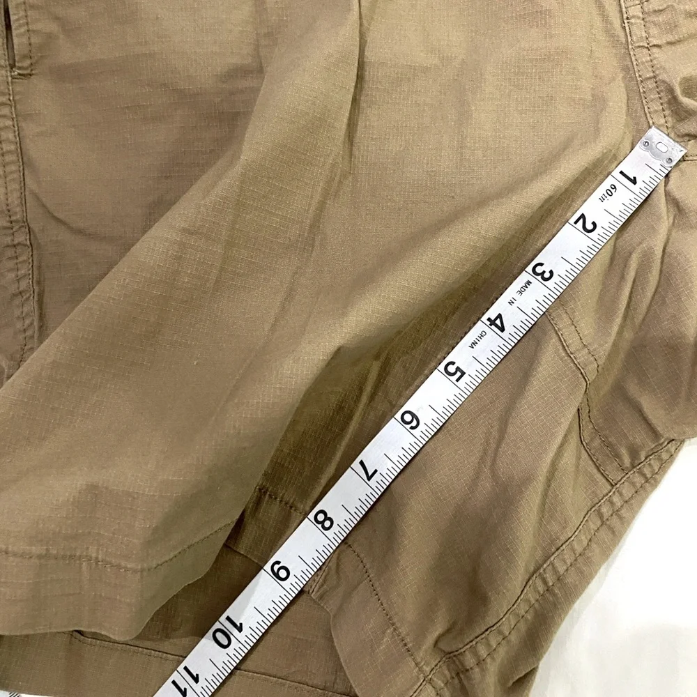 vuori Khaki Ripstop Organic Cotton Stretch 9” Cargo Gorpcore Shorts SZ XL